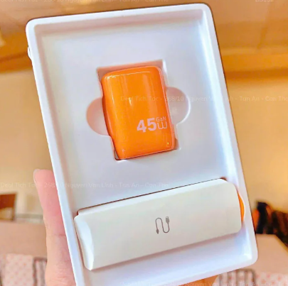 WiWU Essen 45W Fast Charge Travel Adapter Wi-G036